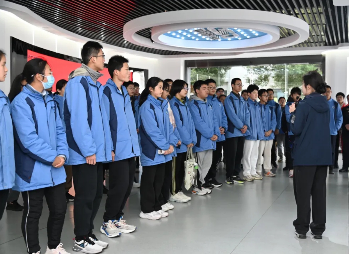 http://m.ls7437f.cn/Upload/ueditor/1733879976961449.png