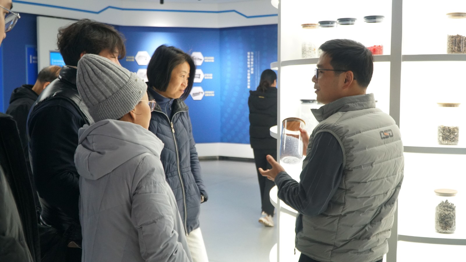 http://m.ls7437f.cn/Upload/ueditor/1735538564681552.jpg